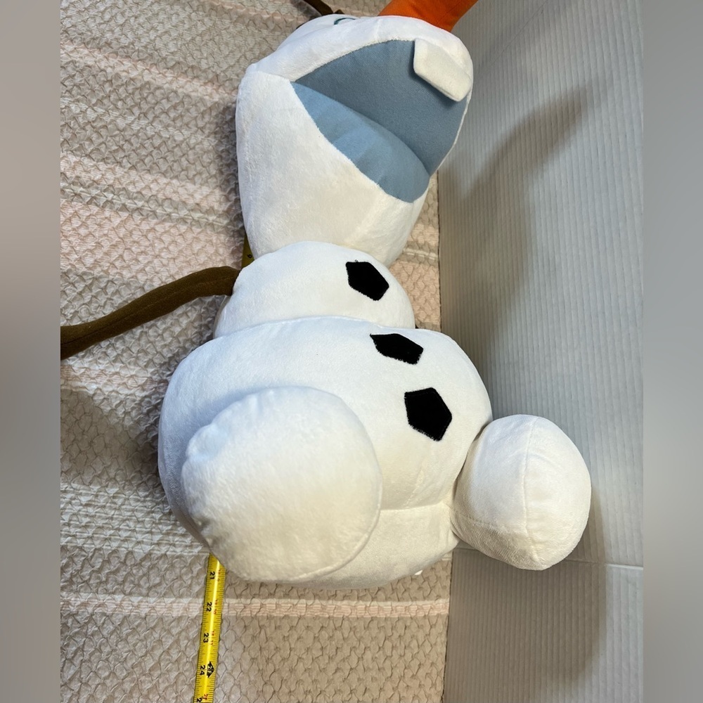 Olaf - Picture 4 of 6
